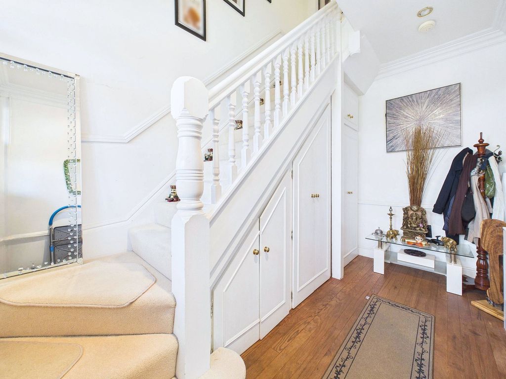 Property photo 3 of 23