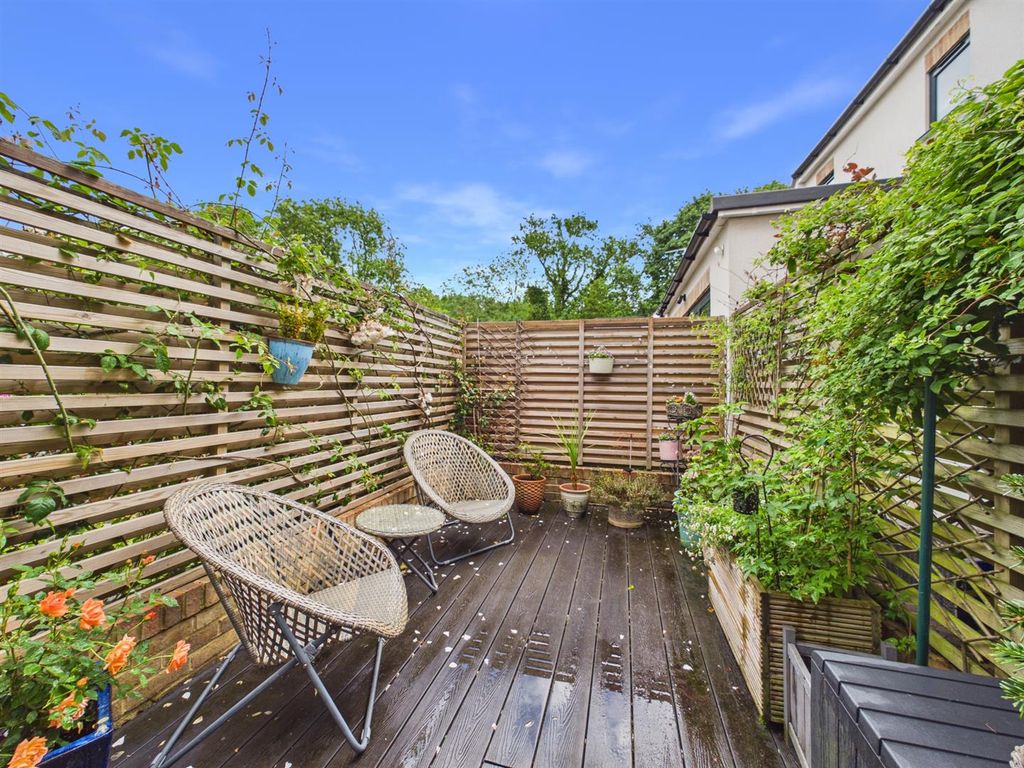 Property photo 3 of 20 Cam01563G0-Pr0262-Still024.Jpg