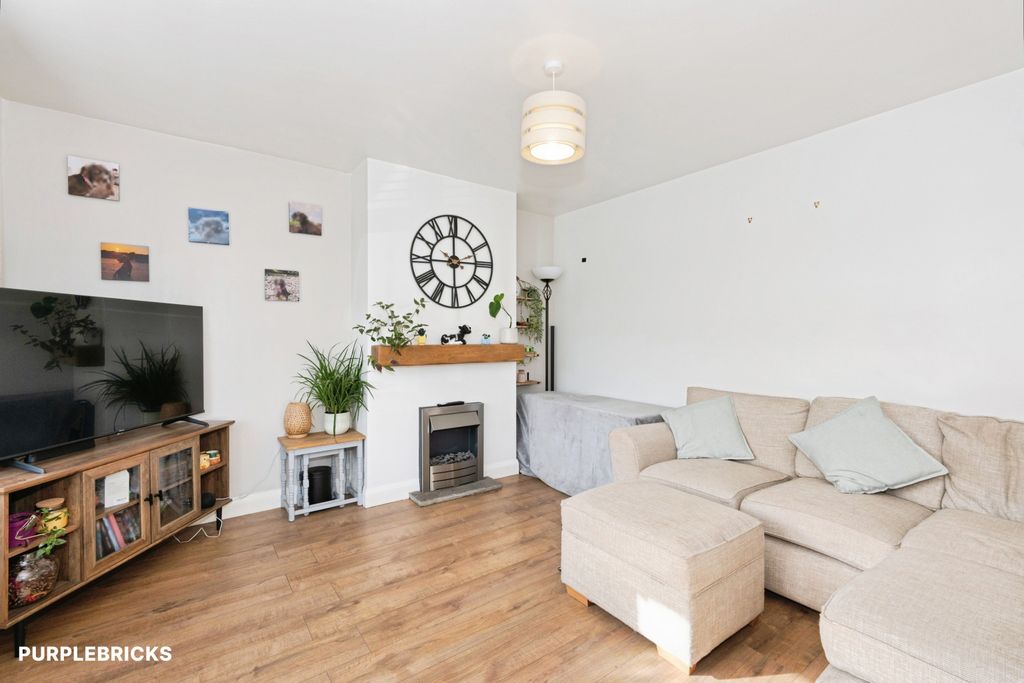 Property photo 2 of 22