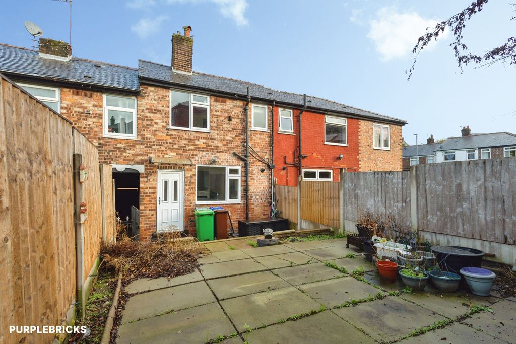 Property photo 3 of 24