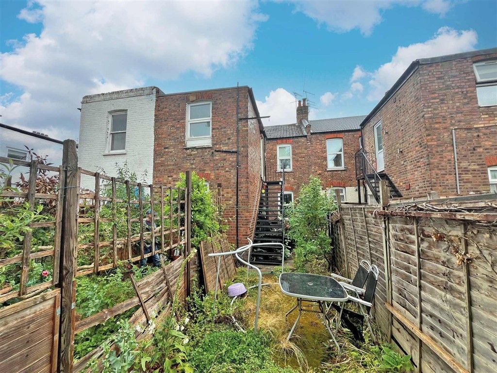 Property photo 2 of 14
