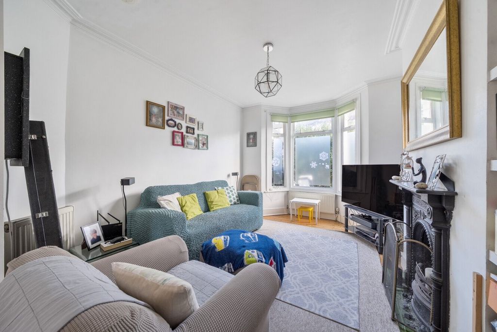 Property photo 2 of 18 Picture No. 02