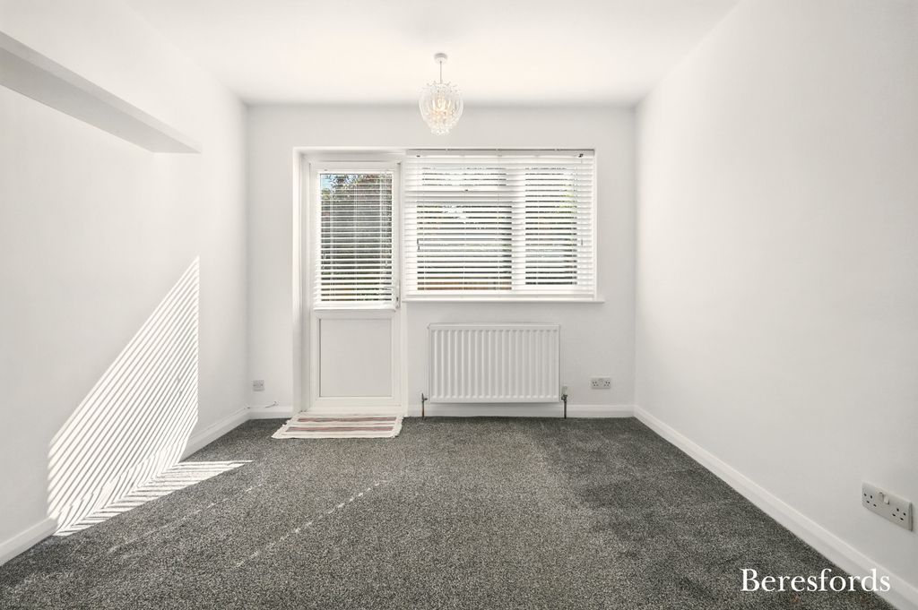 Property photo 3 of 18 Picture No. 22