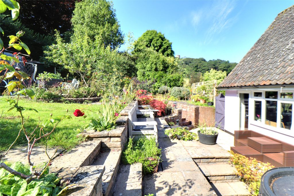 Property photo 2 of 18 Picture No. 26