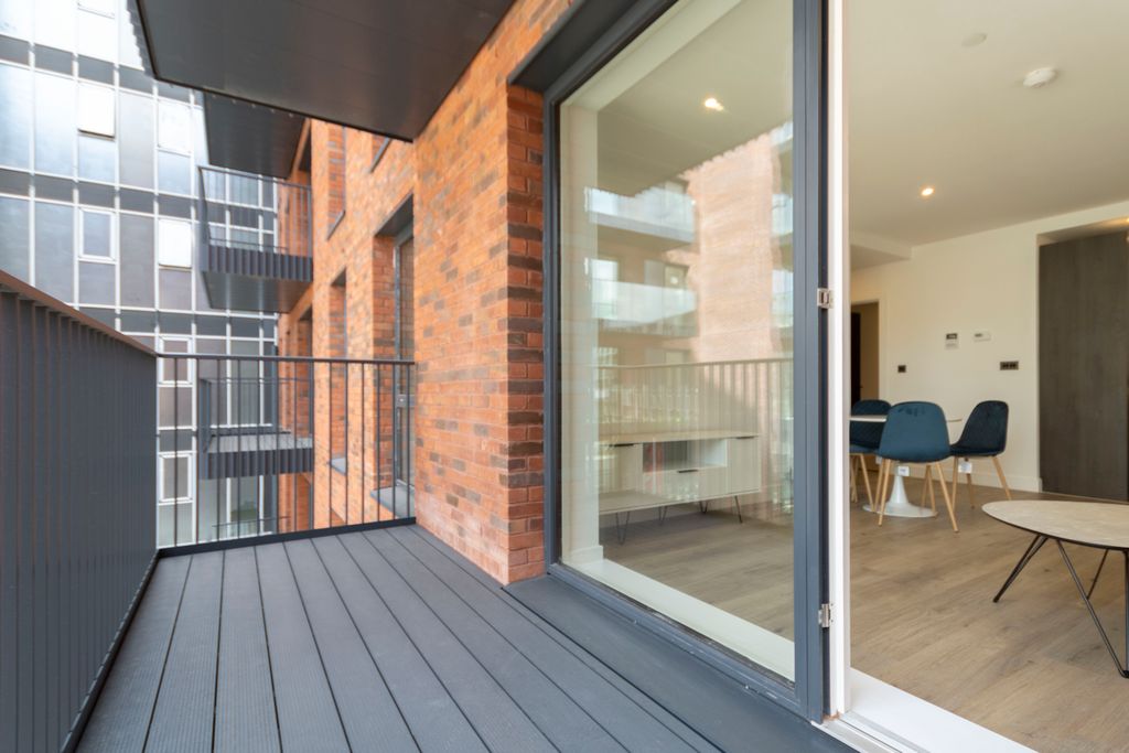 Property photo 1 of 26