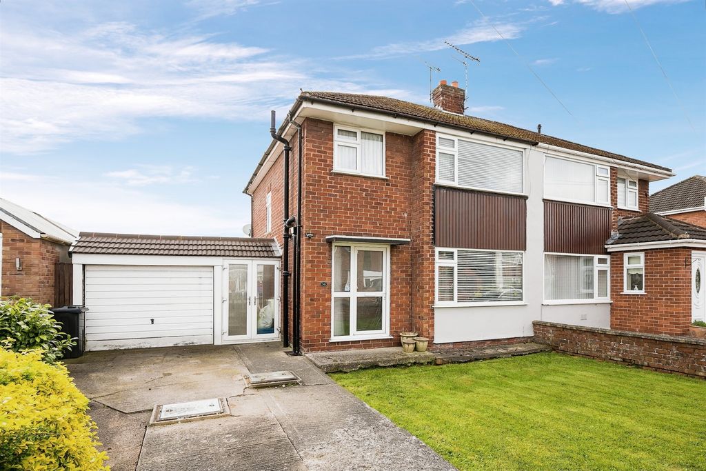 Property photo 1 of 14