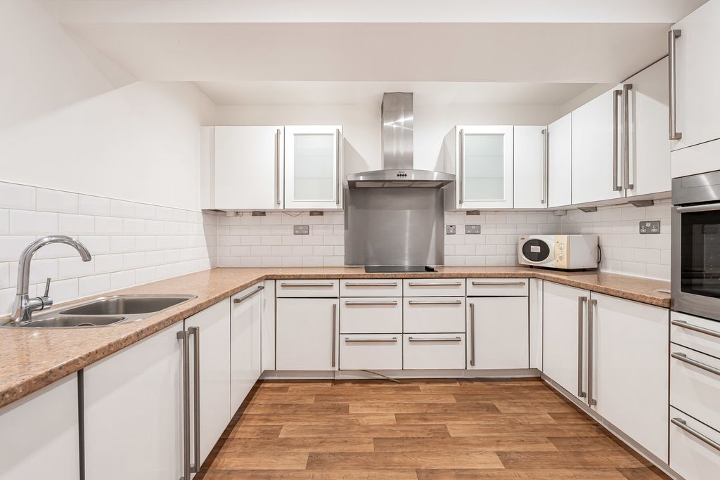 Property photo 2 of 13 Kitchen