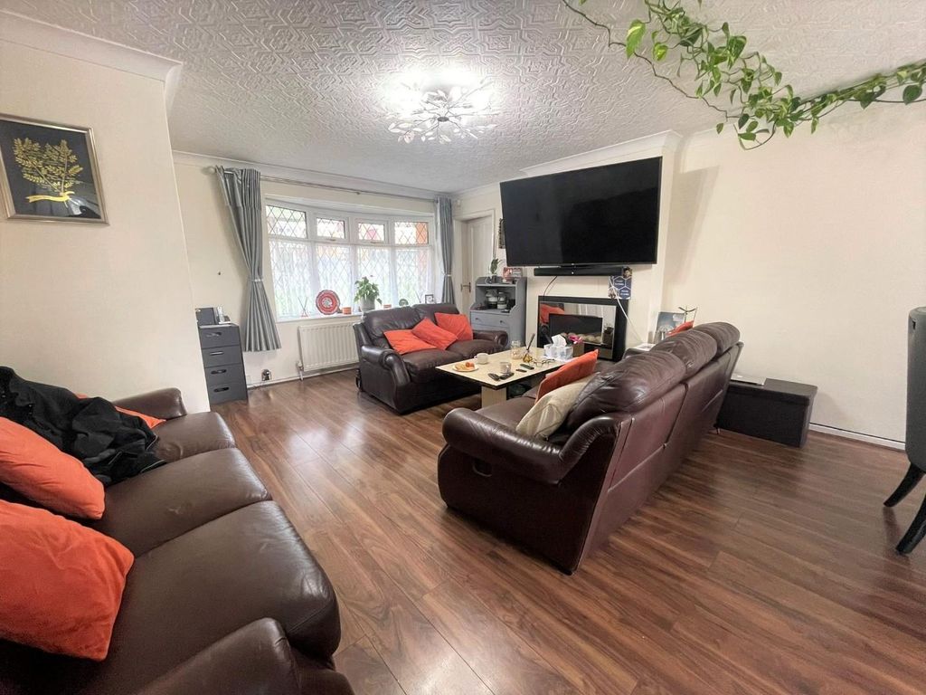 Property photo 2 of 14 2.Jpg