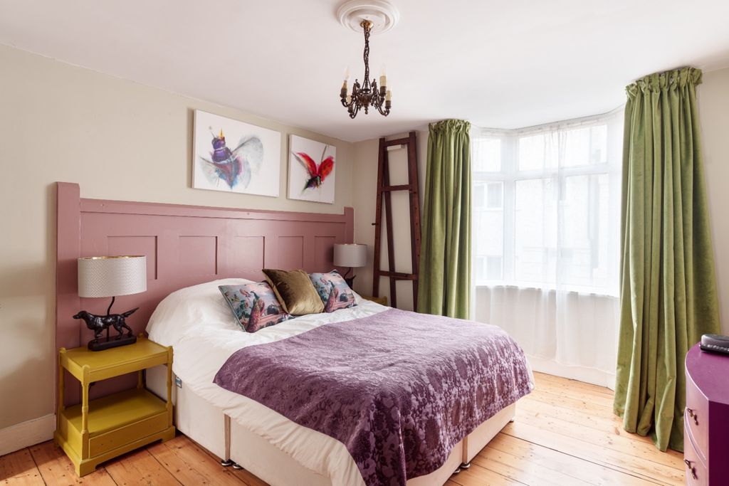 Property photo 2 of 15 4639722