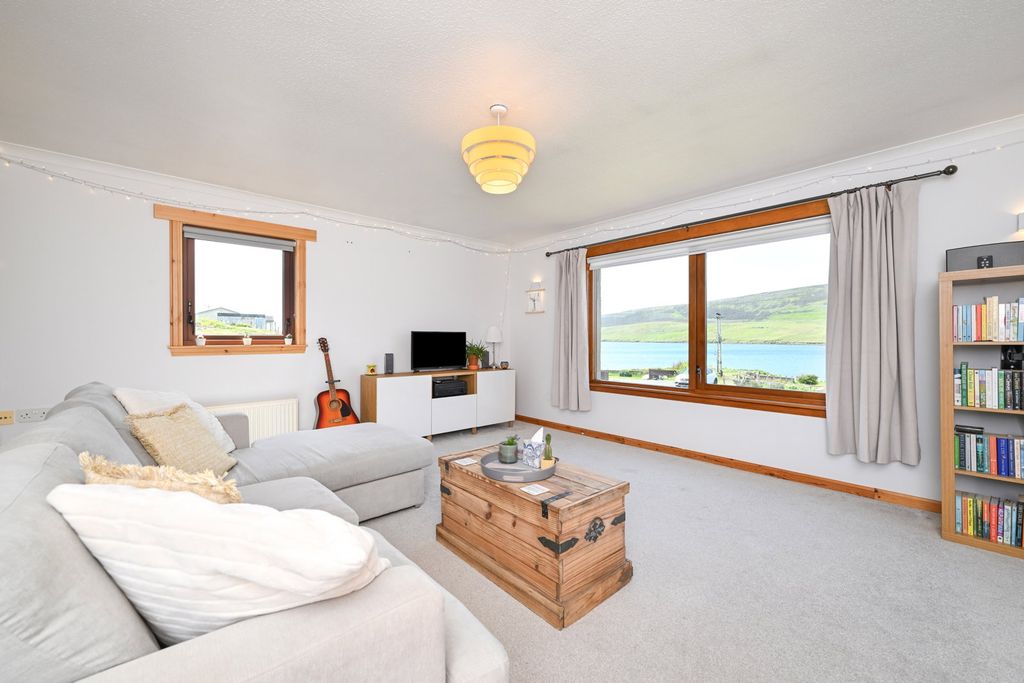 Property photo 2 of 36