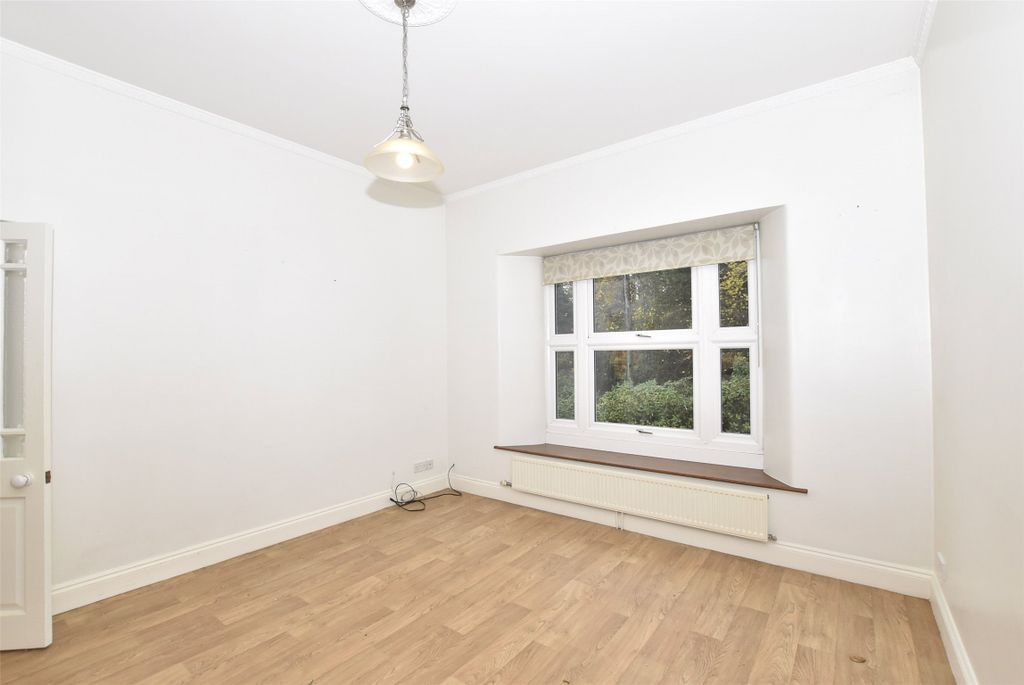 Property photo 3 of 29 Dining