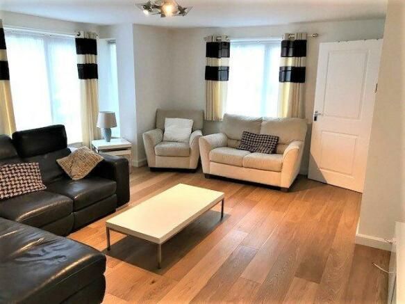 Property photo 2 of 11 Living Room