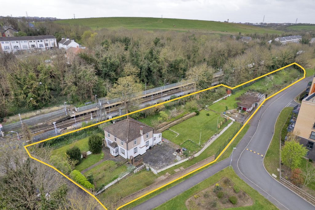 Property photo 1 of 20 Brewery House, St Marys Road, Stone, Dartford, Da9 9Ar