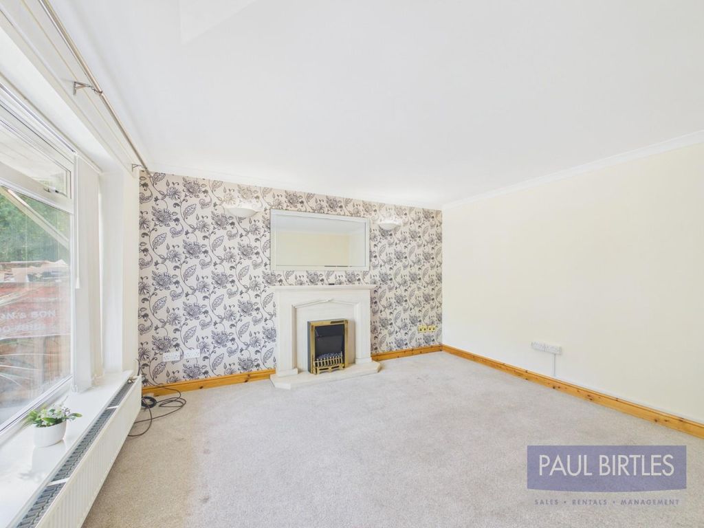 Property photo 2 of 28 Cam04378G0-Pr0425-Still027.Jpg