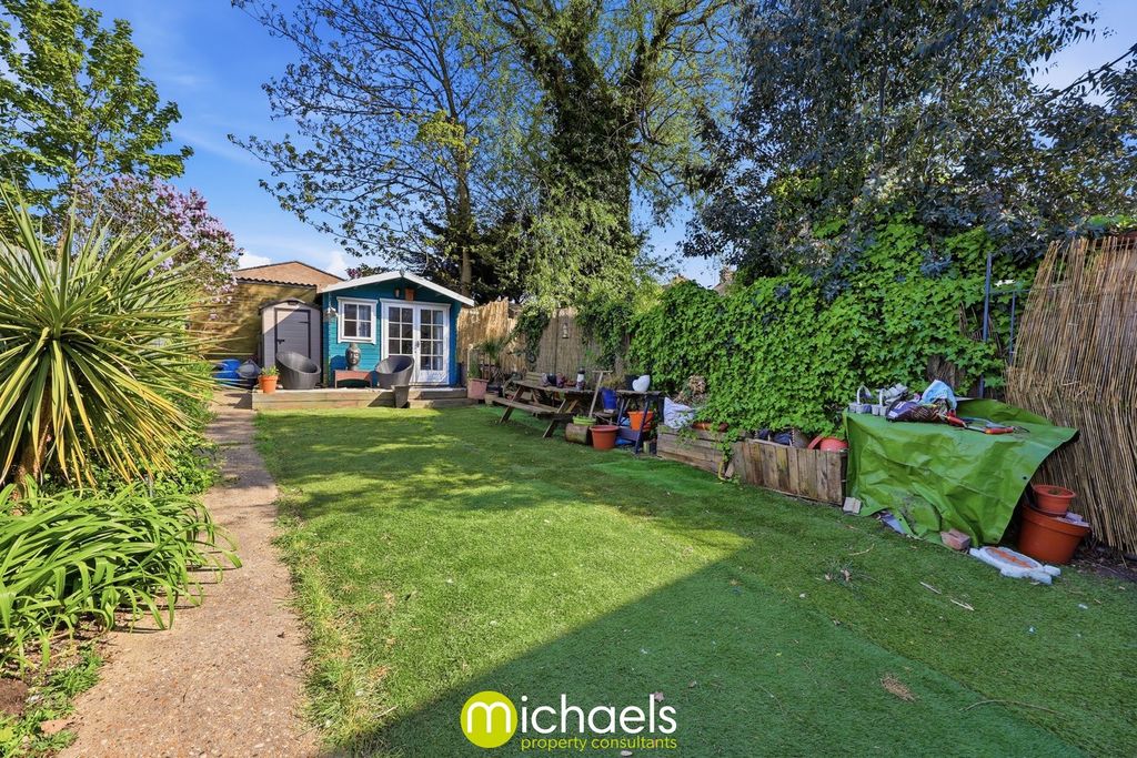 Property photo 2 of 24