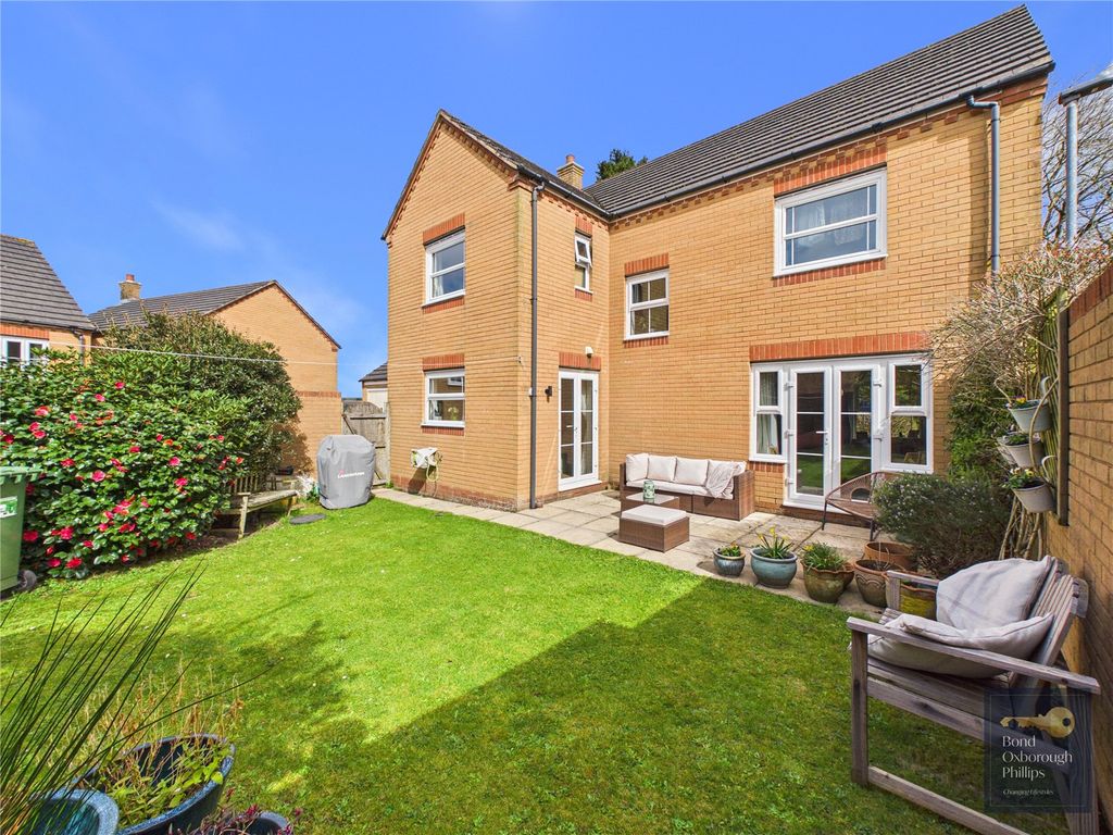 Property photo 2 of 25 Picture No. 47