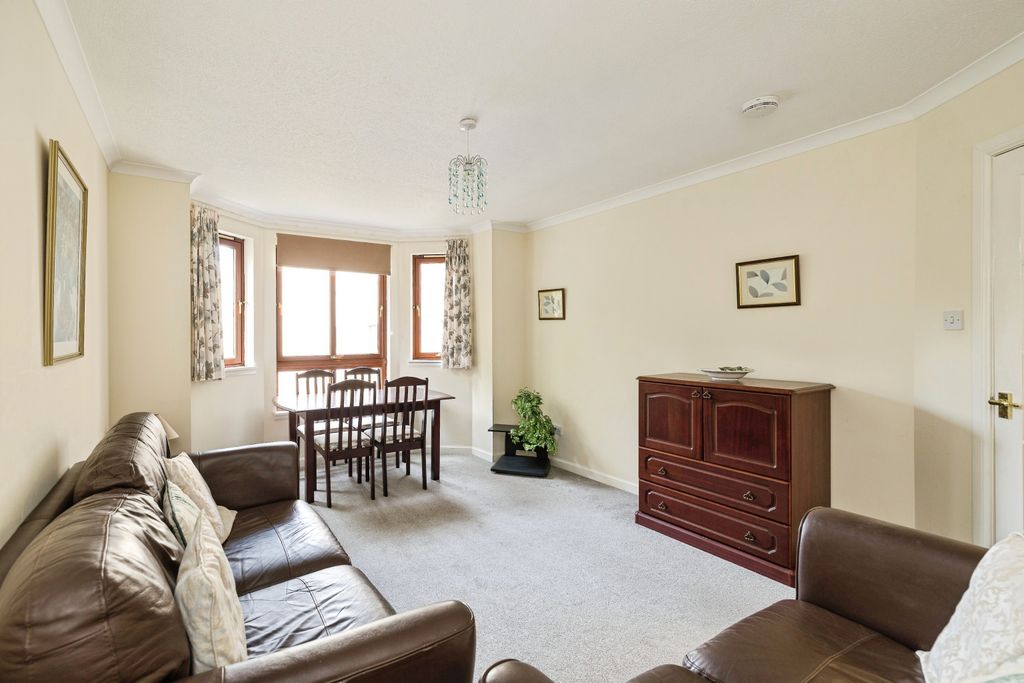 Property photo 3 of 18 _d6_0020