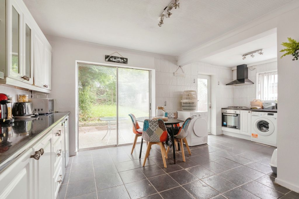 Property photo 3 of 13 Kitchen