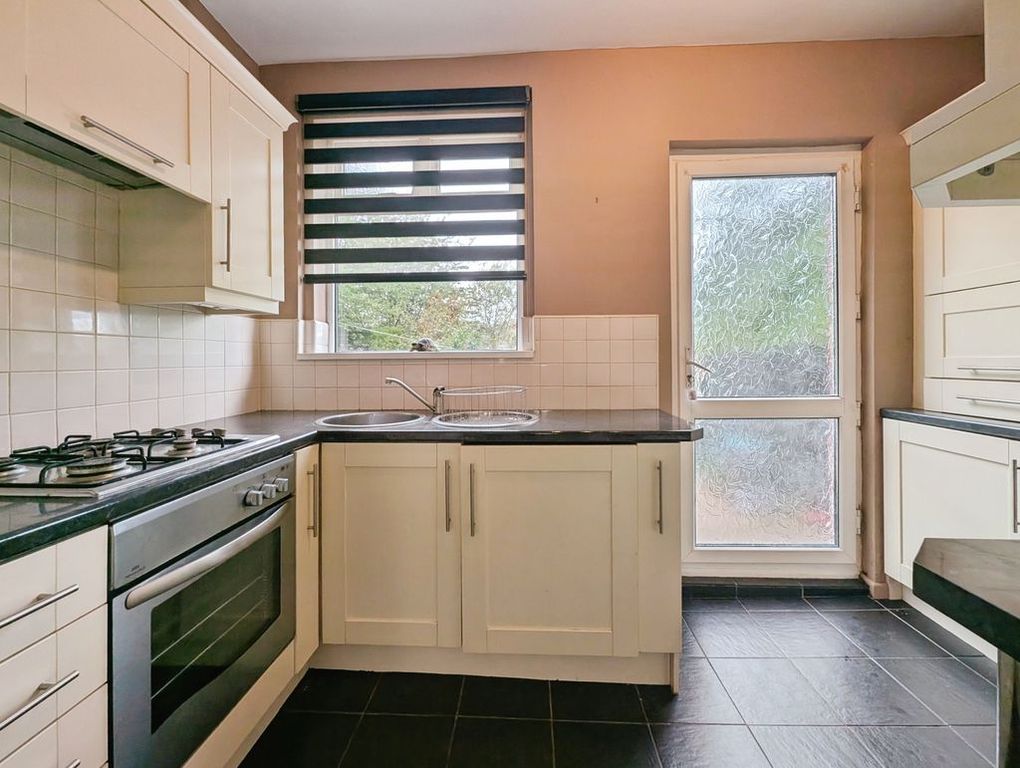 Property photo 3 of 11 Photo 7