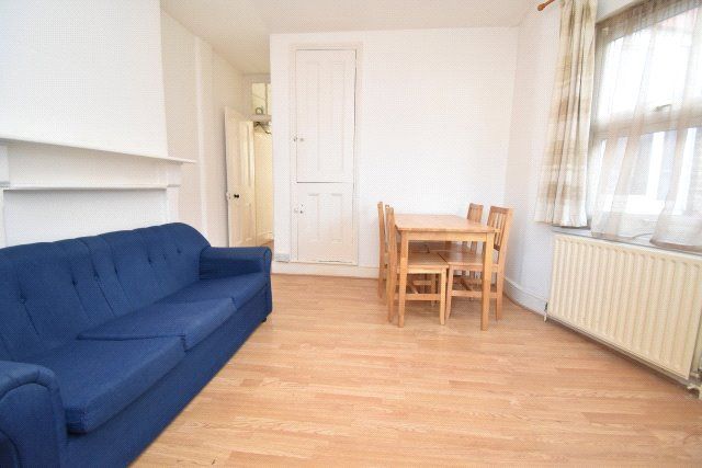 Property photo 2 of 9 Picture No. 08