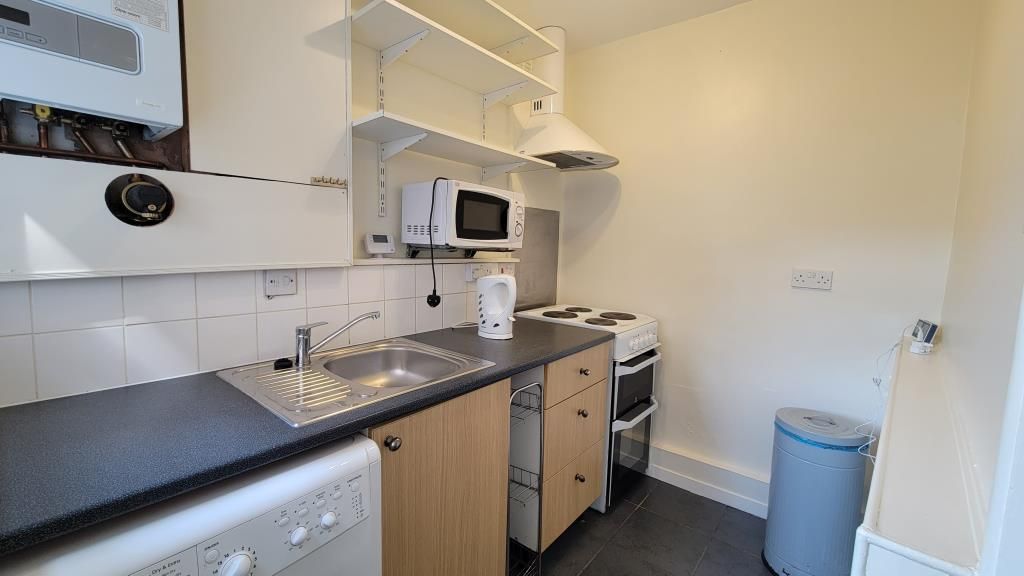 Property photo 3 of 5 Kitchen