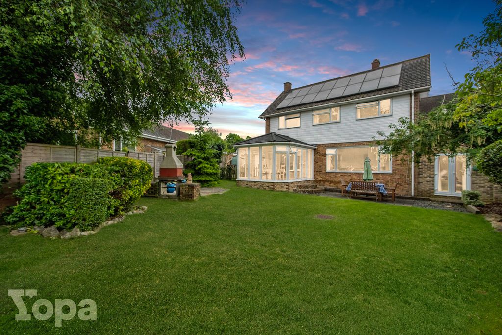 Property photo 2 of 24 External Rear