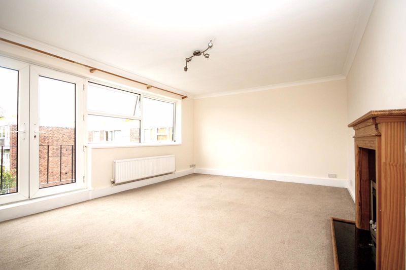 Property photo 3 of 10 Photo 11