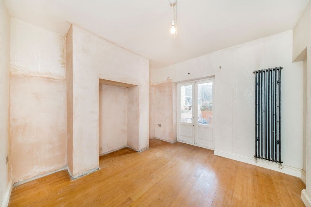 Property photo 3 of 7