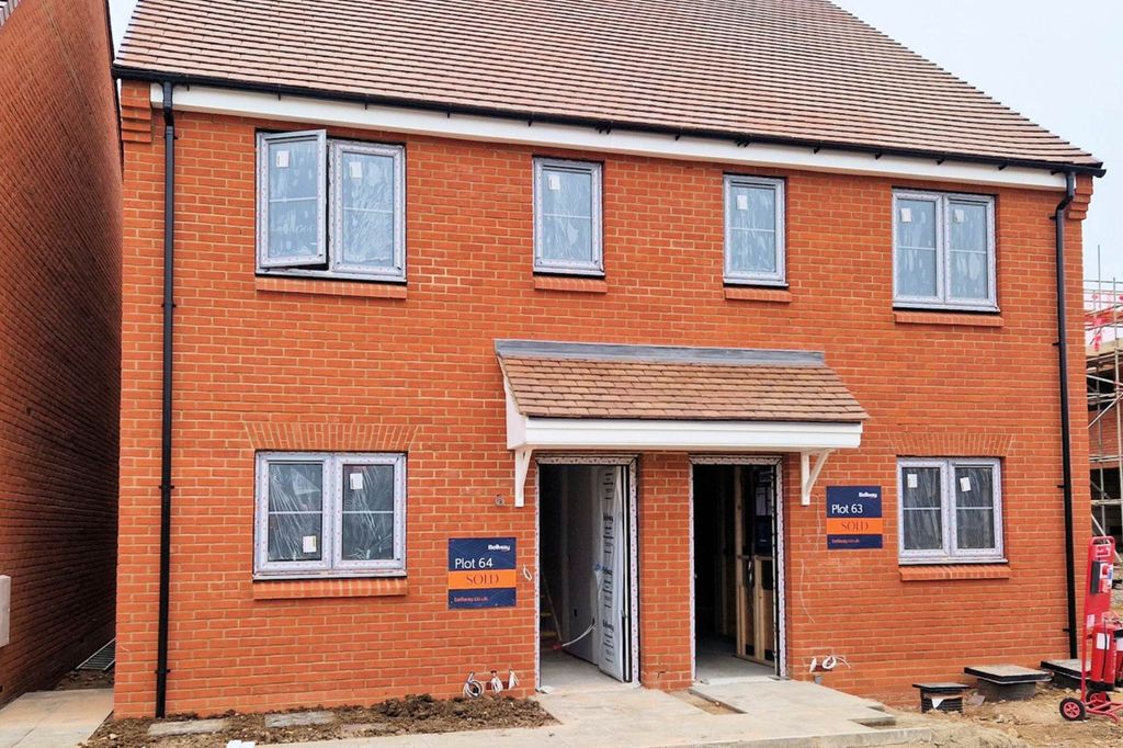 Property photo 1 of 4