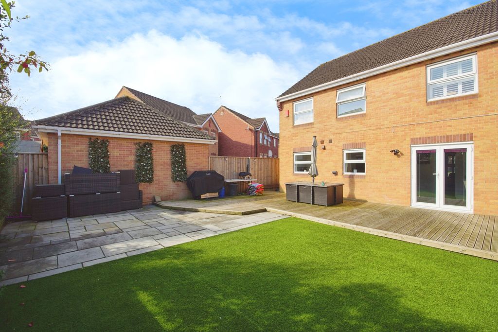 Property photo 1 of 17 Photography