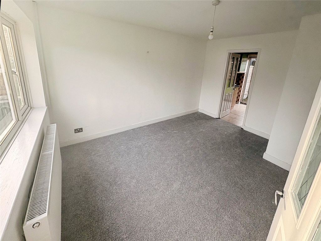 Property photo 2 of 8 Living Room