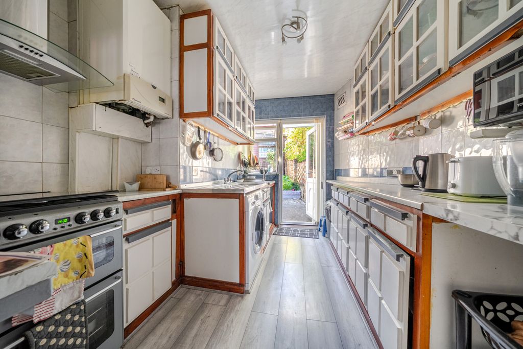 Property photo 2 of 18 1451356-5-69Ea63d...