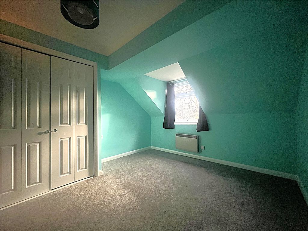 Property photo 3 of 8 Picture No. 17