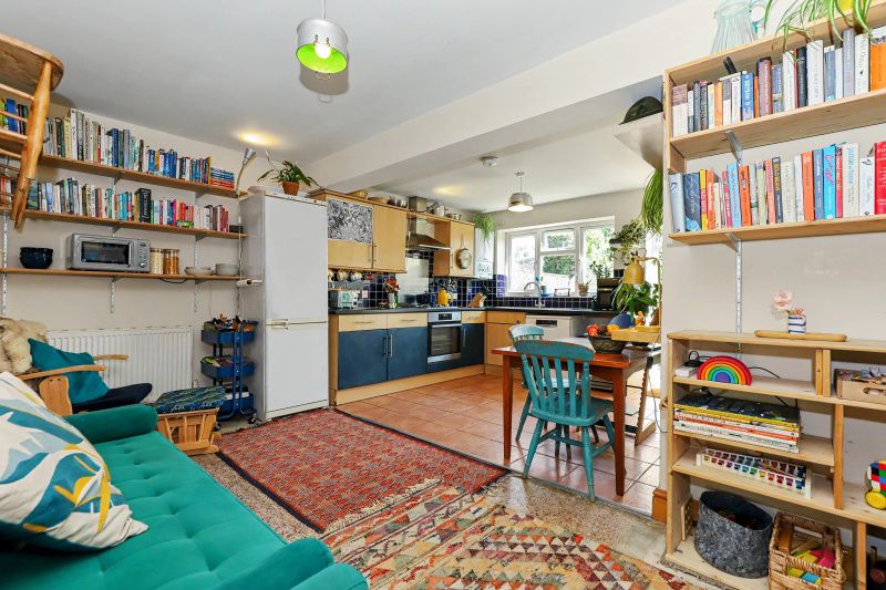 Property photo 3 of 16 Kitchen Diner