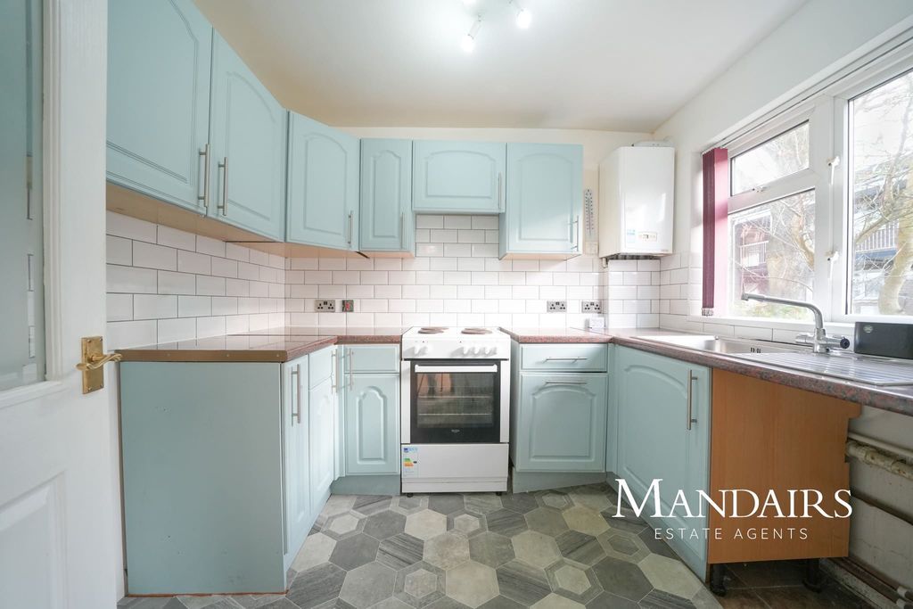 Property photo 2 of 15