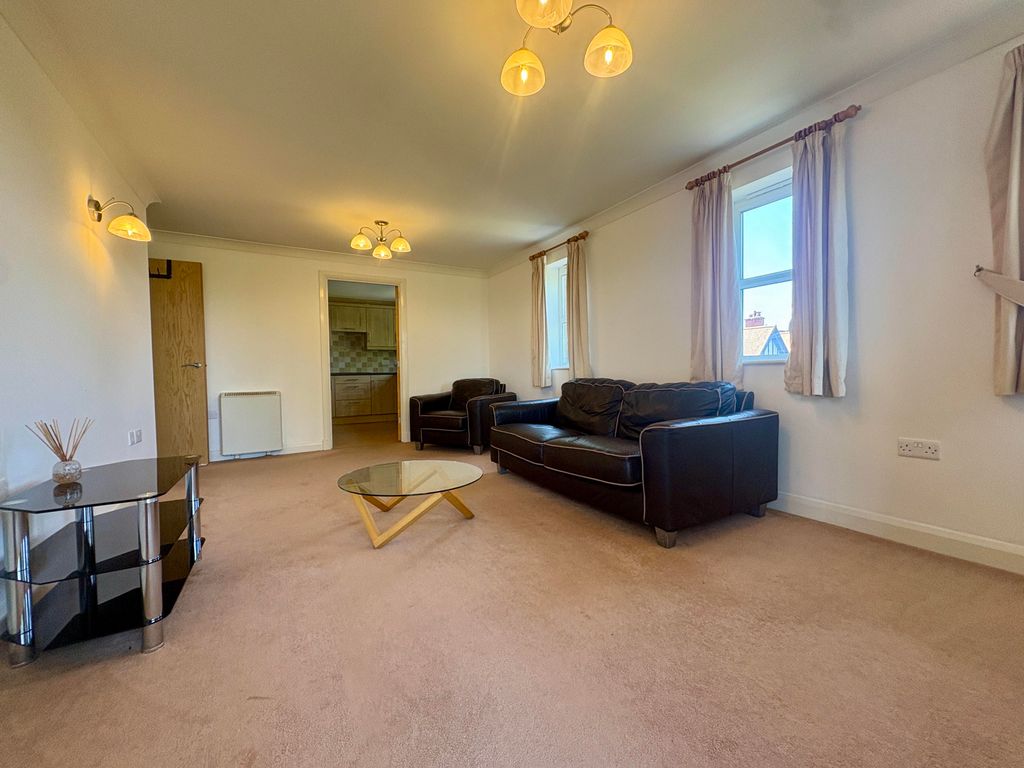 Property photo 2 of 10