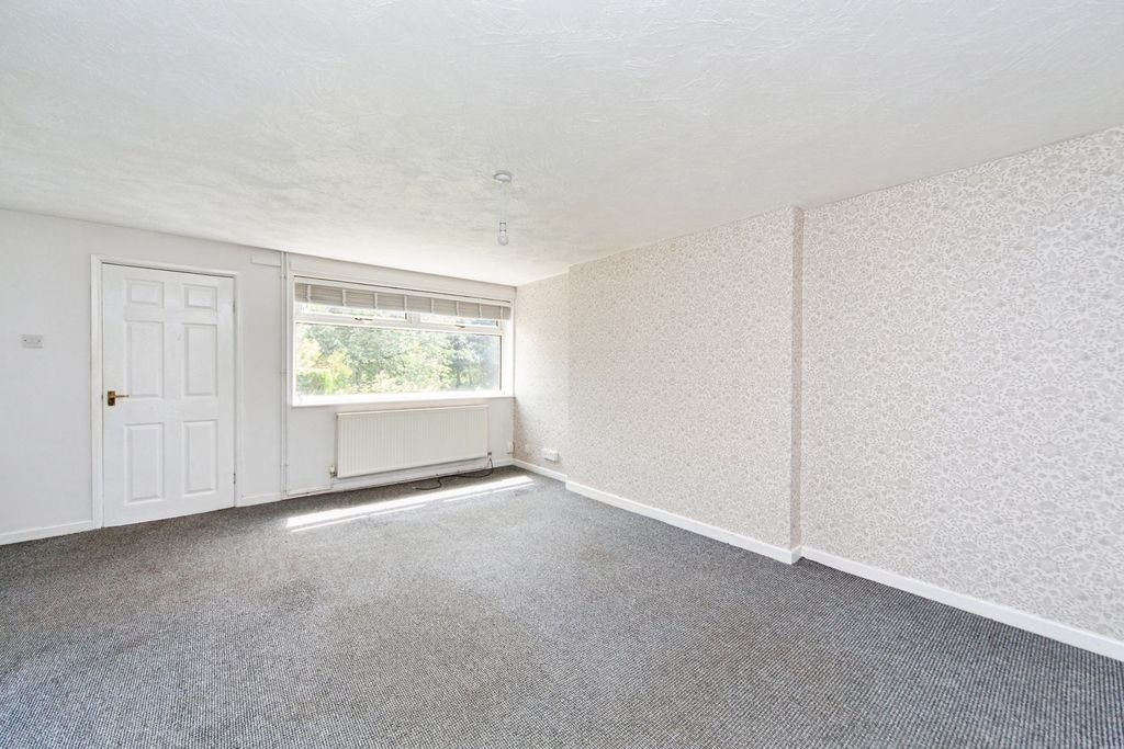 Property photo 3 of 13 Pbox-Img.Jpg