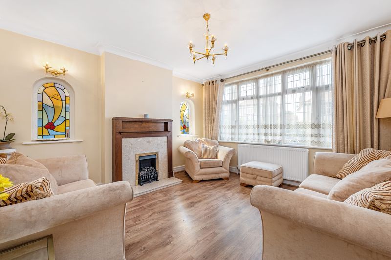 4 bed detached house for sale in Lancing Road, Orpington BR6 Zoopla