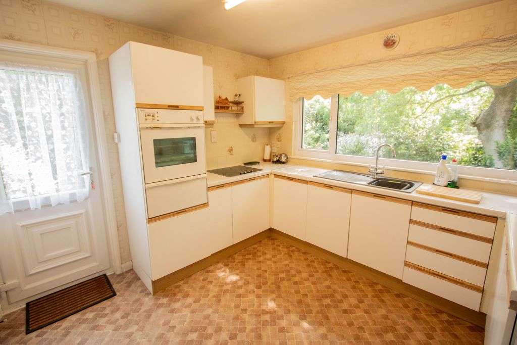 Property photo 3 of 20