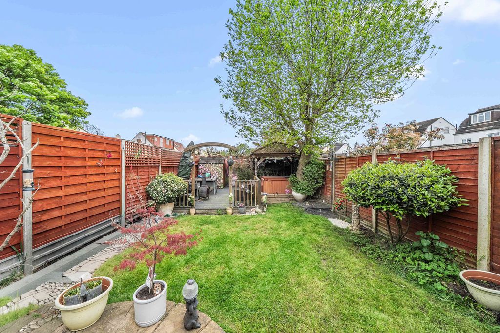 Property photo 2 of 13 Photo 1