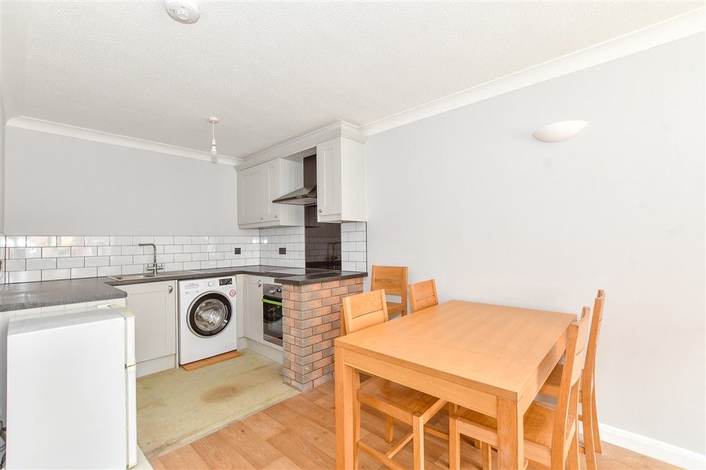 Property photo 2 of 5 Kitchen