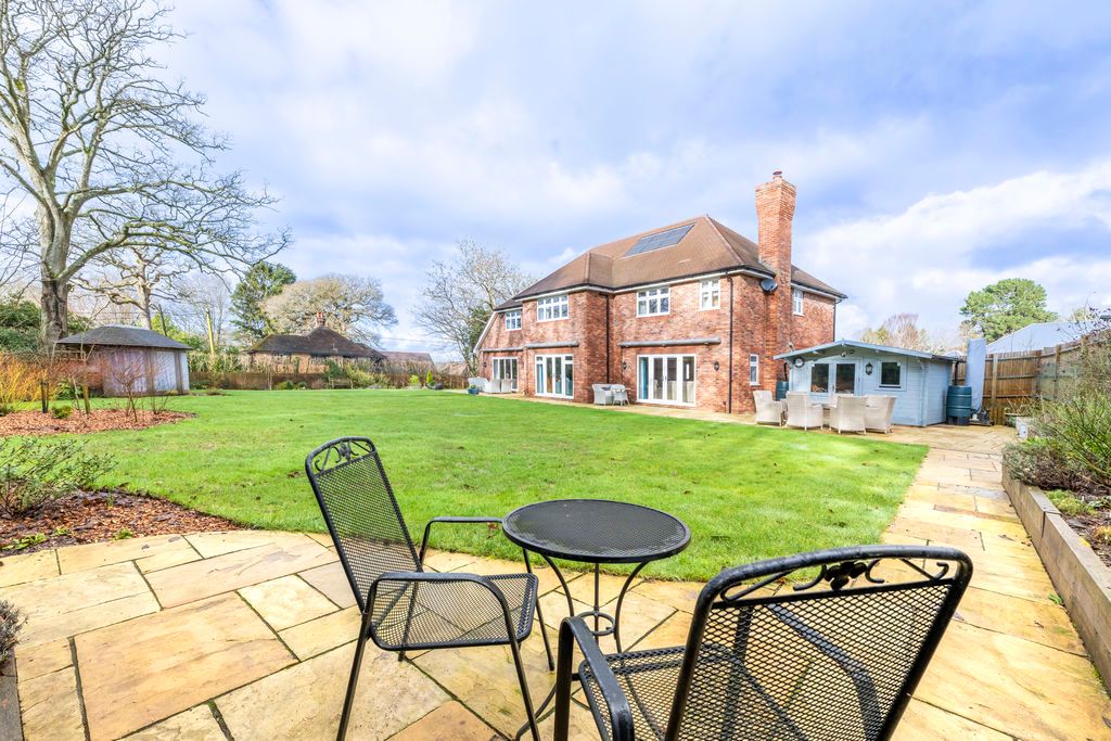 Property photo 2 of 33 Photo 29