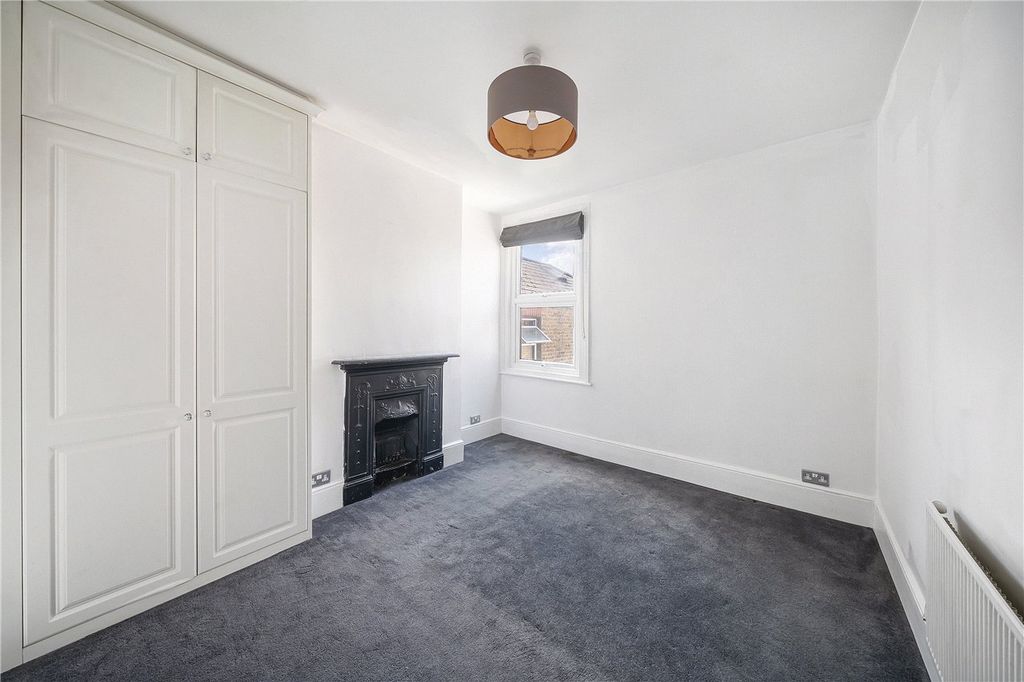 Property photo 3 of 11 Picture No. 13