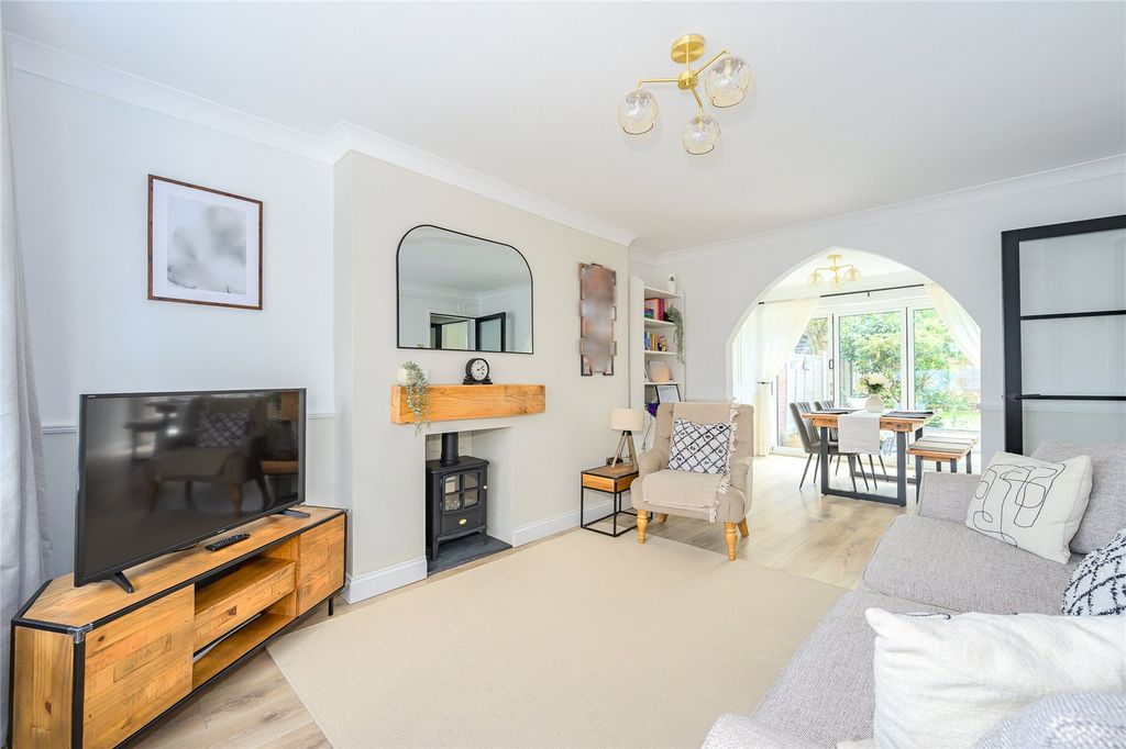 Property photo 2 of 34 Picture No. 22