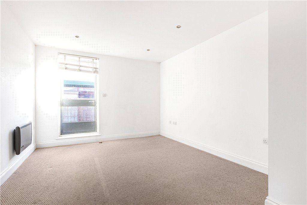 Property photo 3 of 13 Bedroom