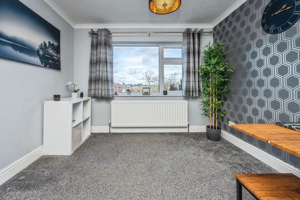 Property photo 2 of 20 Lounge