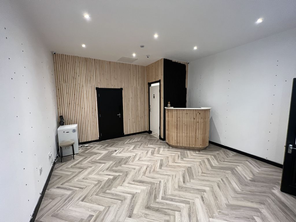 Property photo 2 of 3