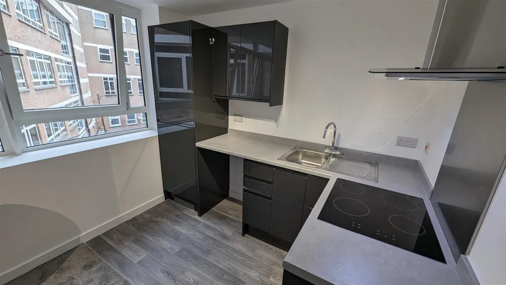Apartment 302, Fargate, 1 Church Street S1 - View 3