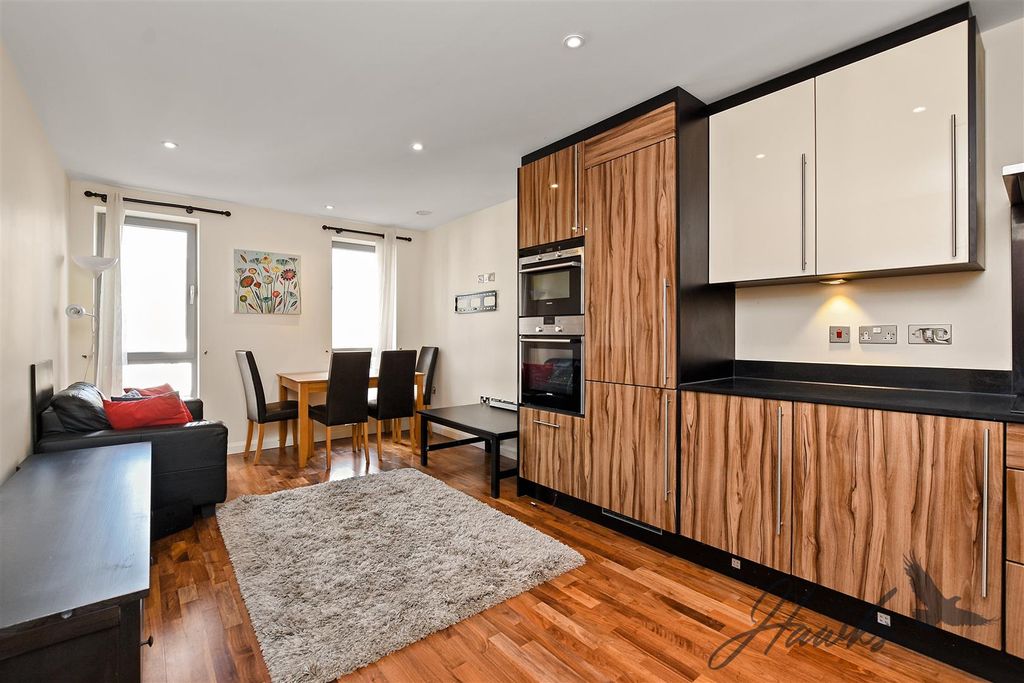 Property photo 1 of 10 1