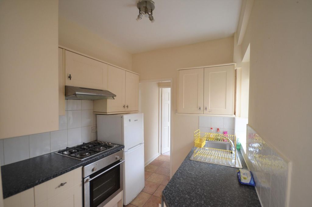 Property photo 3 of 8 Picture 3